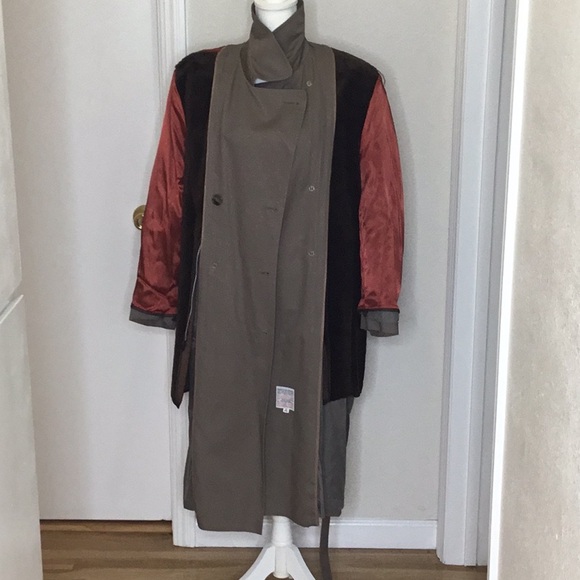 London Fog trench coat - Picture 6 of 12